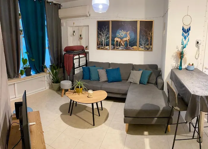 Dotan\'S Boutique Apartments - By The Beach!