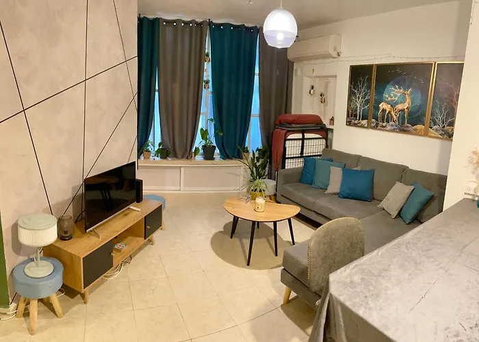 Dotan\'S Boutique Apartments - By The Beach!