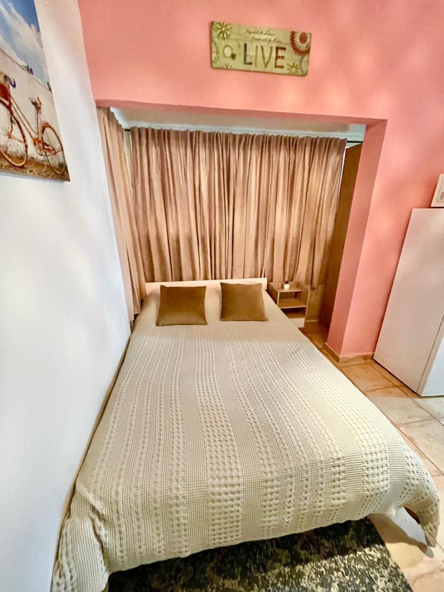 Apartment Dotan's Boutique - By The Beach! *